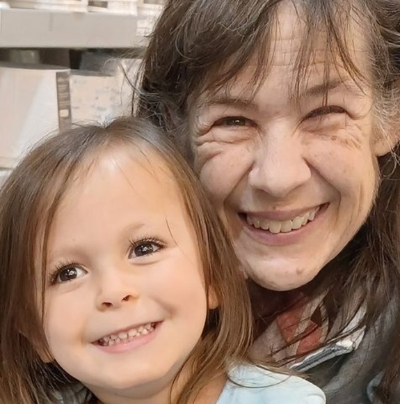 Meet your Posher, Robin - Picture 1 of 1